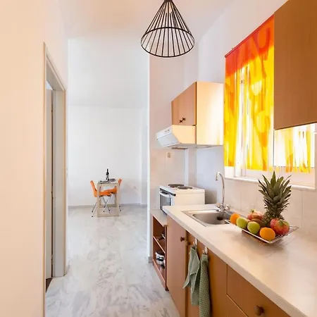 Cozy 300m From The And Center, Free Parking Апартаменты *